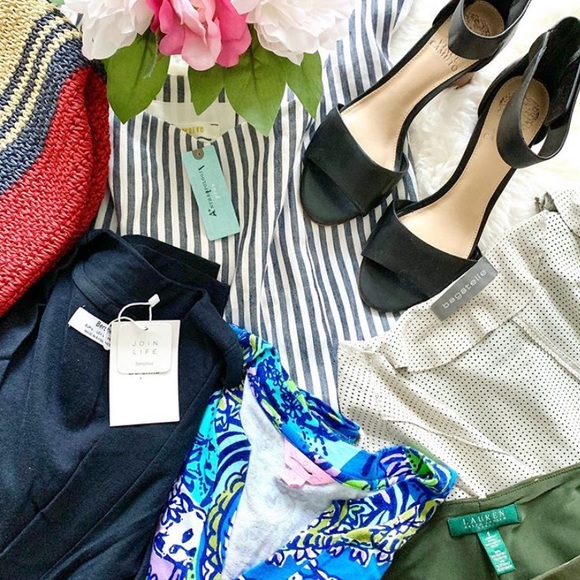 Meet the Posher, Lauren π Poshmark Ambassador, Style & Wardrobe Consultant πΈπ - Picture 5 of 16